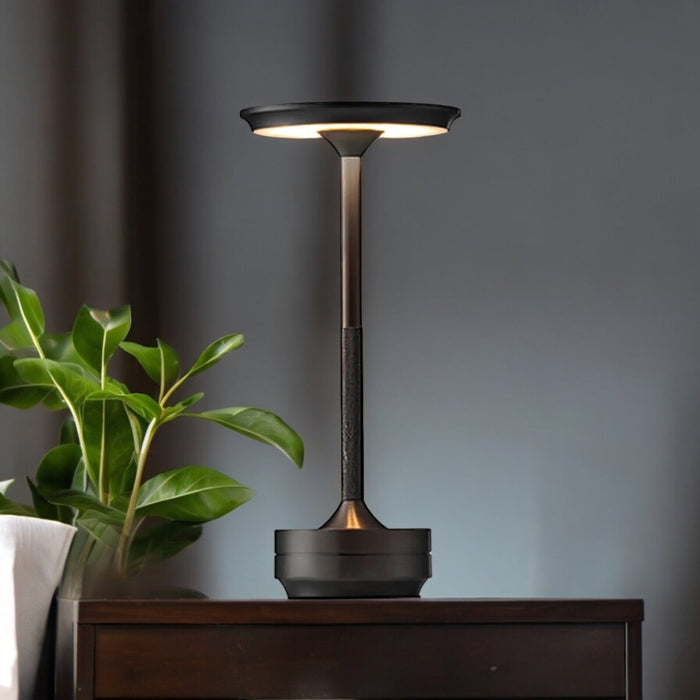 Draadloze moderne Aura tafellamp - Draadloze tafellamp met aanraakbediening en modern Scandinavisch design