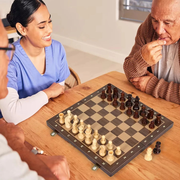 39cm (15in) Foldable Handmade Wooden Chess Set with Extra Queens