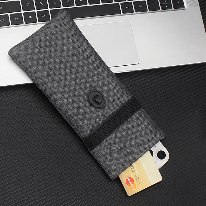 Faraday Car Key Signal-Blocking Case — RFID Privacy Pouch, 17 x 9.5 cm
